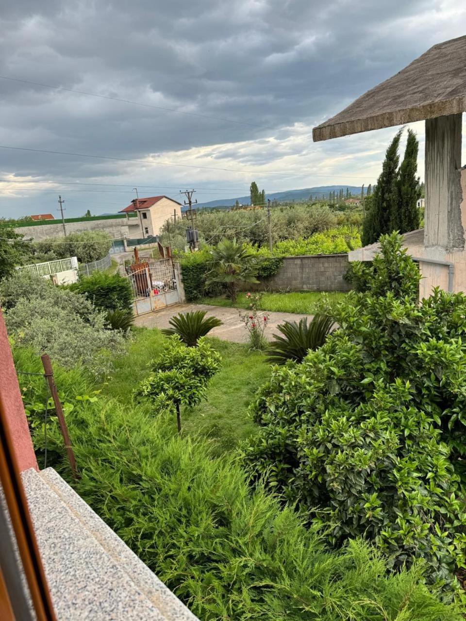 Villa Zefi Rrenc Papaj Exterior foto
